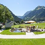 Steinbock 3* Mittelberg