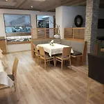 Hotel Steinbock 3*