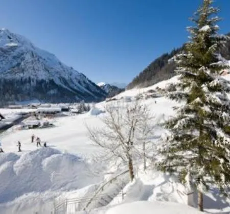 Steinbock Hotell 3*