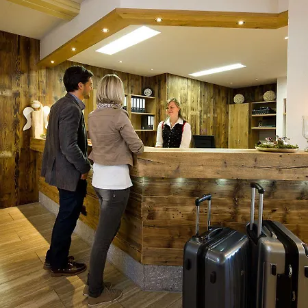 Hotel Steinbock 3*