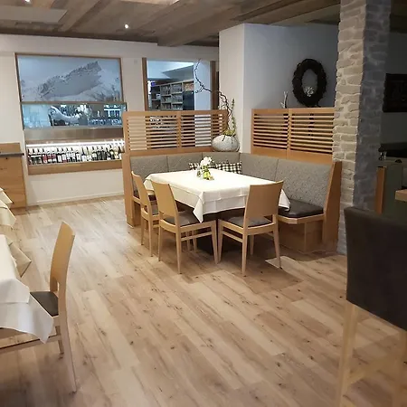 Hotel Steinbock 3*