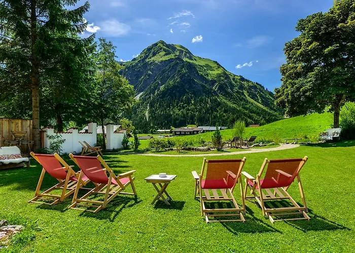 Steinbock Отель