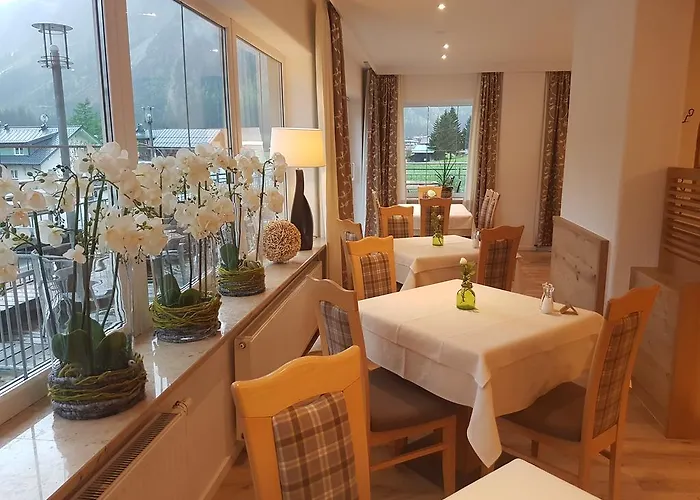 Steinbock Отель